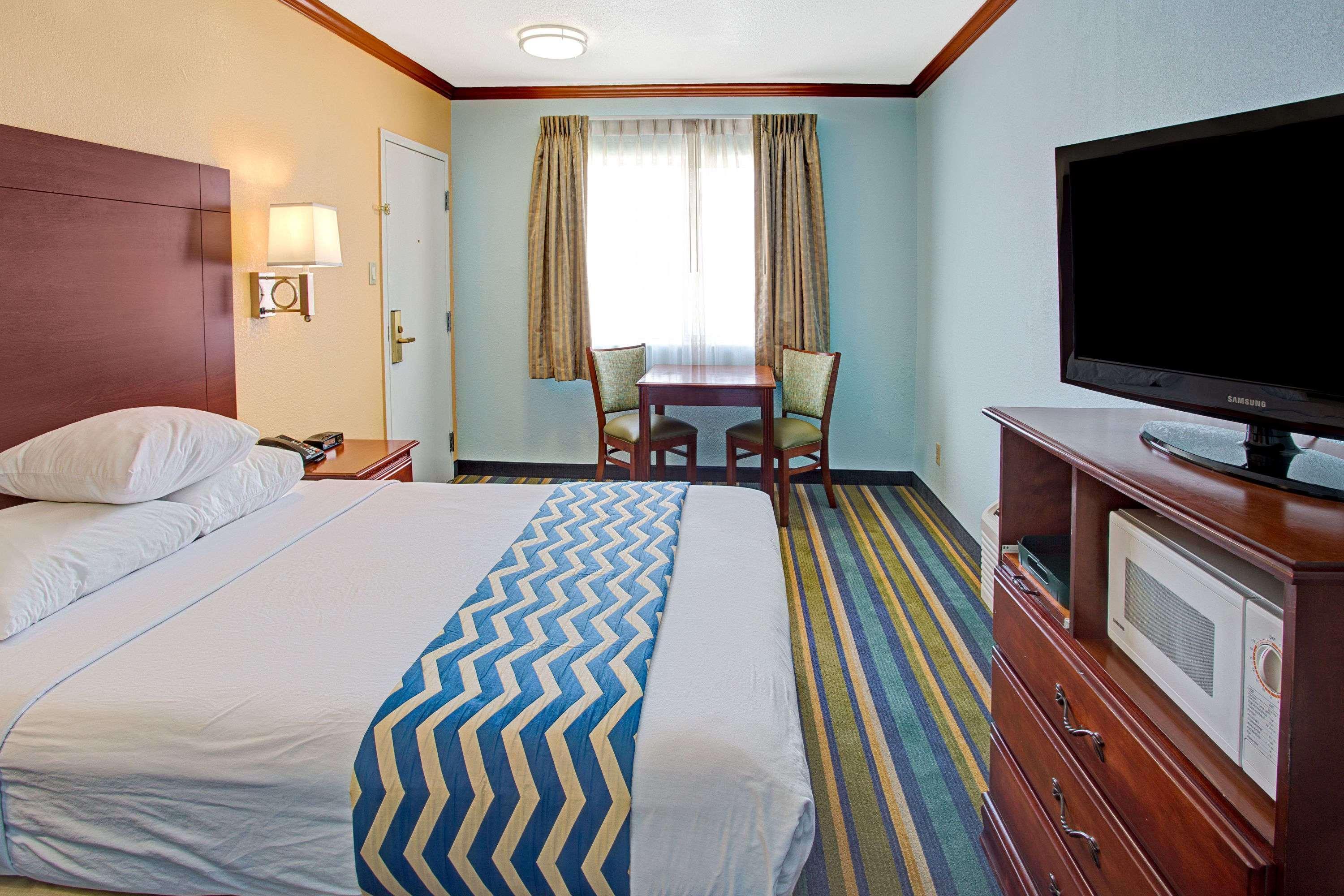 Travelodge By Wyndham Bishop Exteriér fotografie