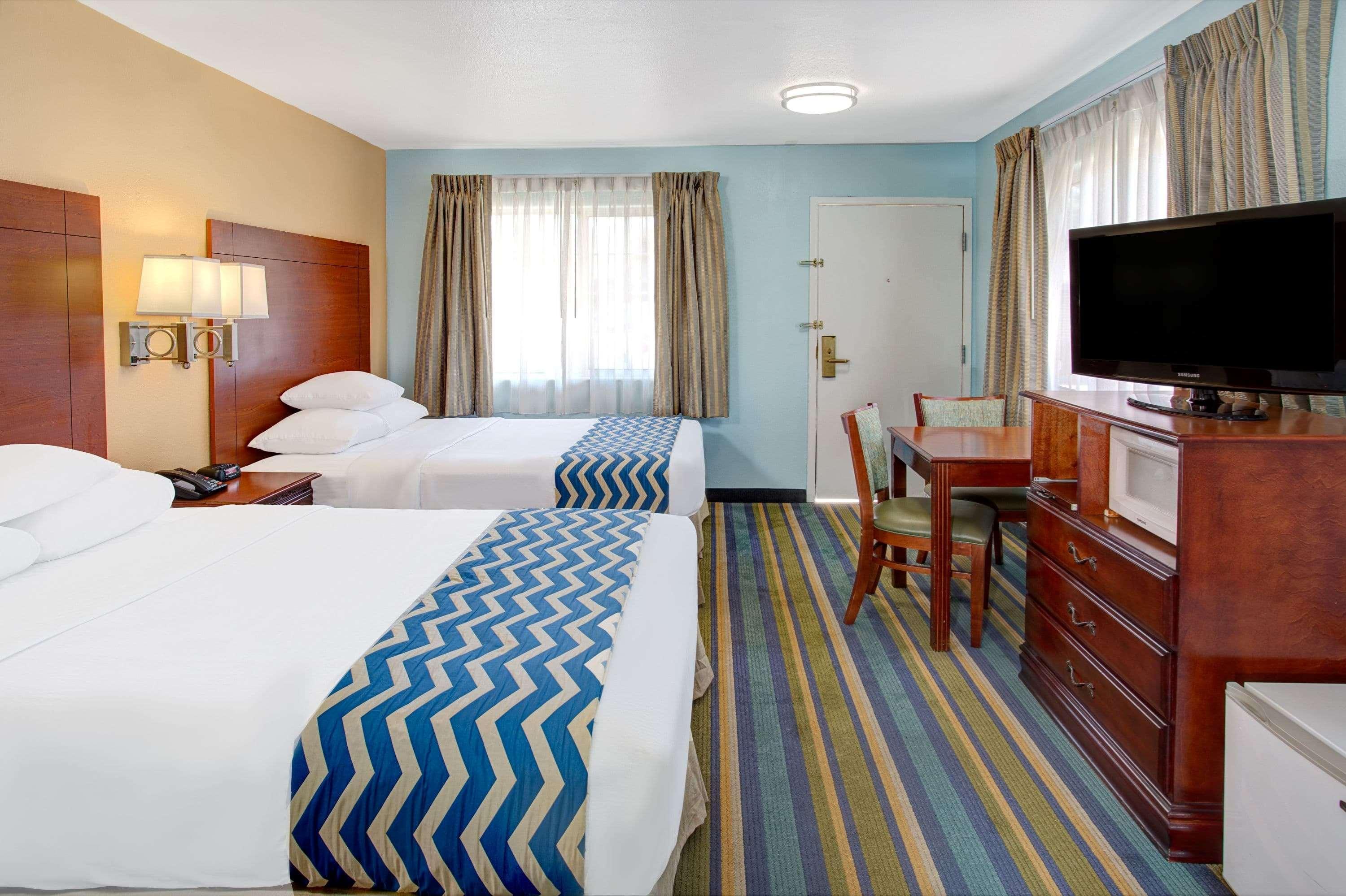 Travelodge By Wyndham Bishop Exteriér fotografie